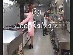 教師は彼の弟子と騒ぎを起こします 巨乳 教師 セックス