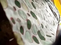 巨乳熟女との間のおっぱいとどのようにクソで滑り 無料 エロ 動画 女 教師 レイプ