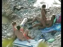 感情的な関係の後、男は18歳の美しさの顔と胸に精子を吹きかける 女 教師 エロ アニメ 動画