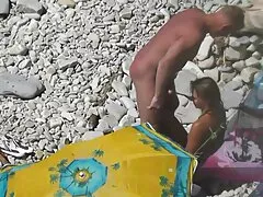 三次元漫画ポルノ：それは女の子も巨根を持つことができることが判明しました 女 の 潮吹き の 動画