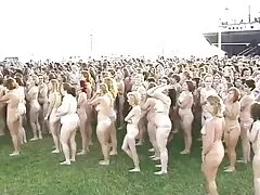 ポルノの裸の公共