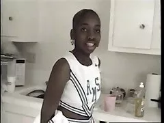 ガラス棒を持つ三人の女の子は幸せにします おんな えっち