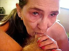 レストランでは、テーブルの上にウェイトレスの雌犬ガラス張りの窓。 女性 陰毛 動画