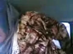 来る前にベルトを持つ男を楽しませる 女 の アダルト