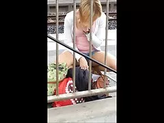 金髪がハード肛門弄 無 修正 女 教師 エロ 動画