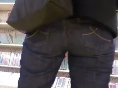 美しいロシアの金髪のクソと終了 fc2 アダルト 女 教師